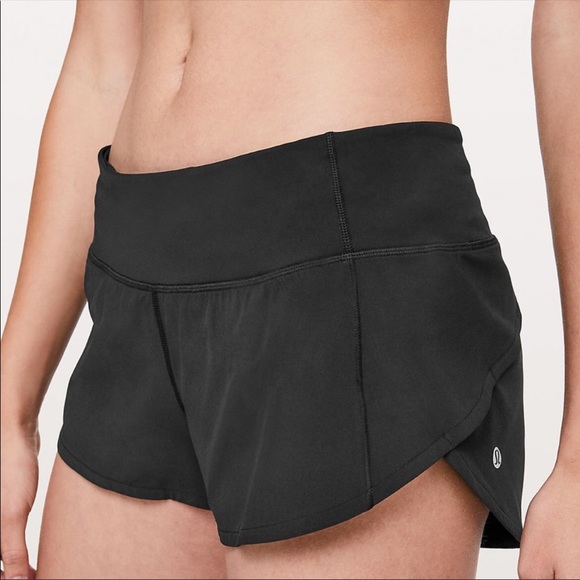 lululemon athletica Pants - Lululemon Speed Up Shorts Size 6